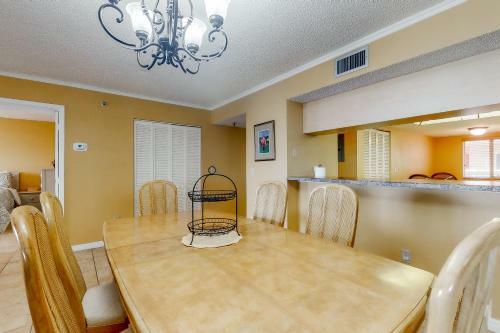 Beach Cottage 1404
