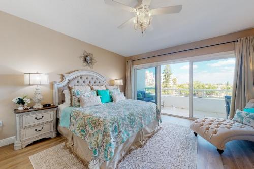 Sun West Palms 202
