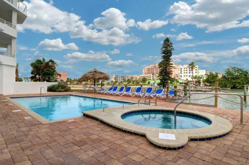 Sun West Palms 202