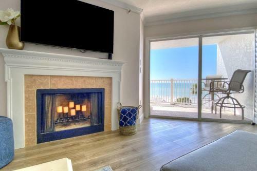 Lighthouse Pointe 502