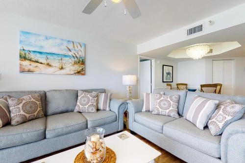 Crescent Beach Club I 14f