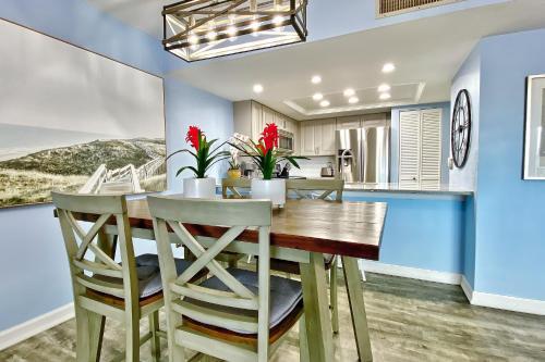 Beach Cottage 2105