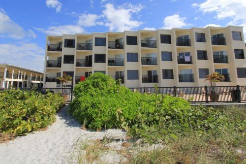 Belleair Beach Club 213