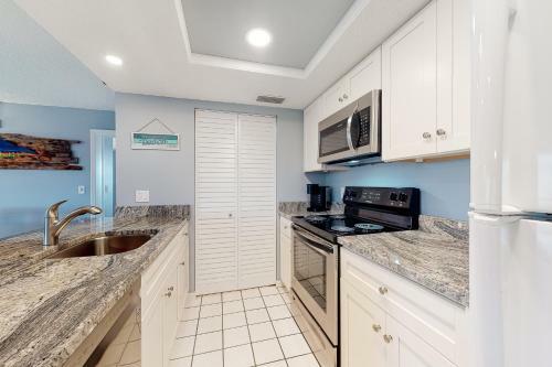 Water View 407
