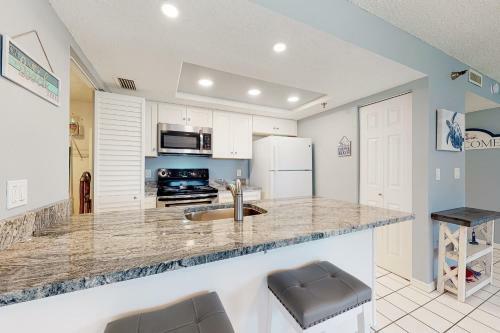 Water View 407