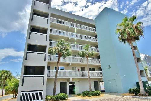 Water View 502