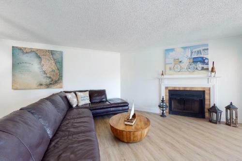 Beach Cottage 1104
