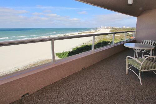 Crescent Beach Club II 6f