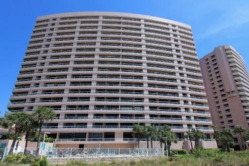 Crescent Beach Club I 16c