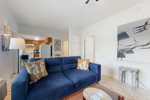 Sea Breeze Condo 1