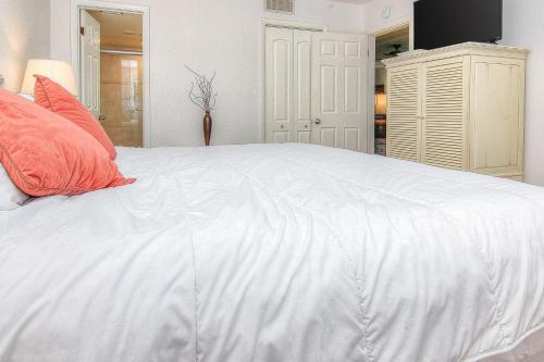 Belleair Sands 107