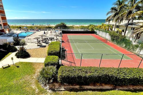 Reef Club 209