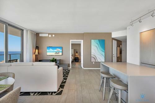 5 Amenities 22 High Floor With Stunning Views Infinity Edge Pool