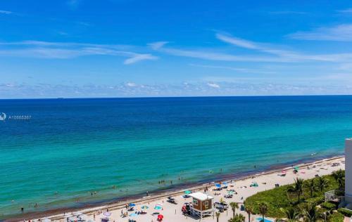 5 Beachfront Condo Amazing Rooftop Pool Front Oceanview Balcony