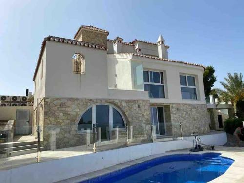 Luxury Villa With 360 Panoramic Views Heated Pool Spa