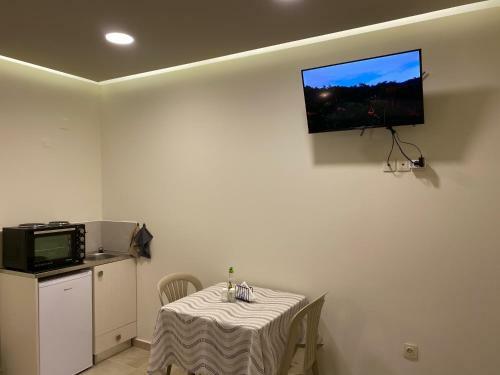 Cozy Apartment In Rodia Village