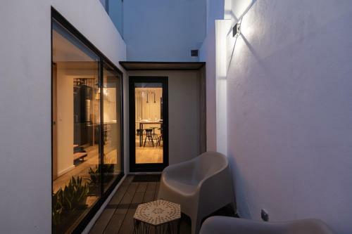 Azor Guest House 113 B