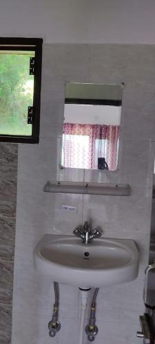 Jfr Studio Apartments Kausani