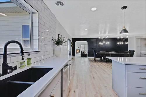 Treasure Valley?s Shared Home With Stunning Luxury Suite