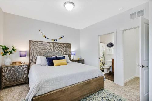 Charming Centrally Located Boise Meridian Townhome
