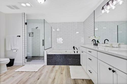 Treasure Valley?s Shared Home Stunning Luxury 2 Room Suite
