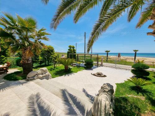 Villa Olympus On The Beach