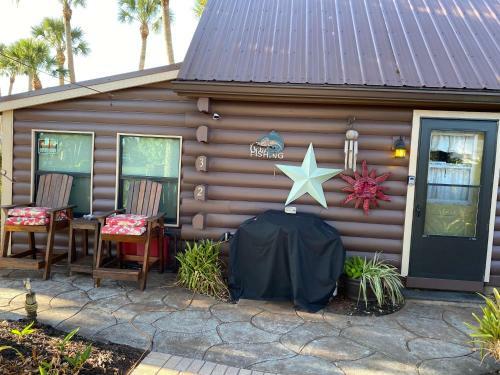 Villa Off The Hook Log Harbor Cabin