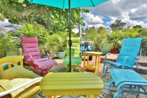 Detlow's Treasured Cottages 3