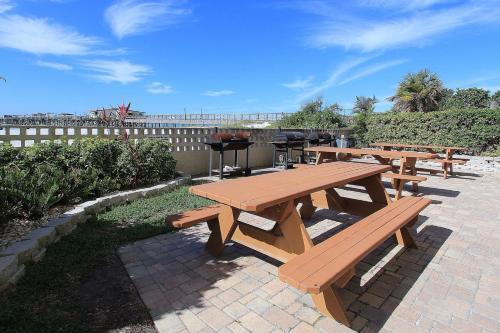 Anglers Cove 306
