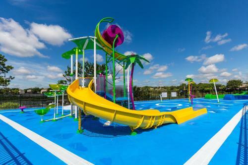 Spacious Home Wprivate Poolspa & Free Waterpark