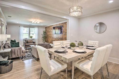 Updated Atlanta Home With Yard, Patio And Grill!