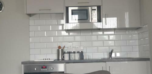 Lovely Studio Apartment In Maidstone, Tower Rising