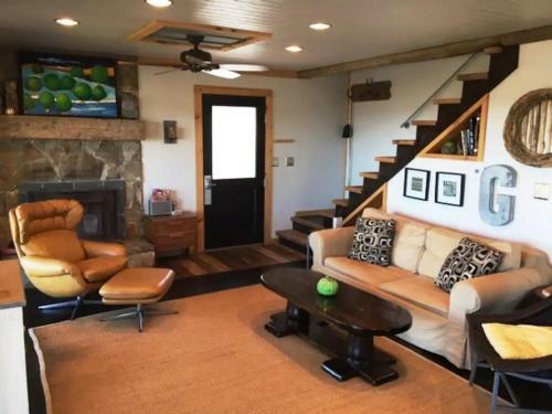 Amazing Mountain Views From Tiger Den Cabin