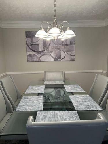 Ritzy Executive Suite