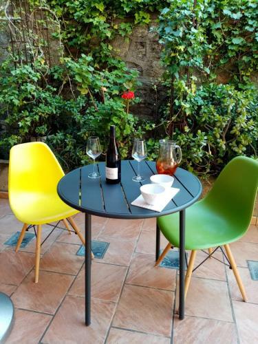 Hostal La Villa Rosace