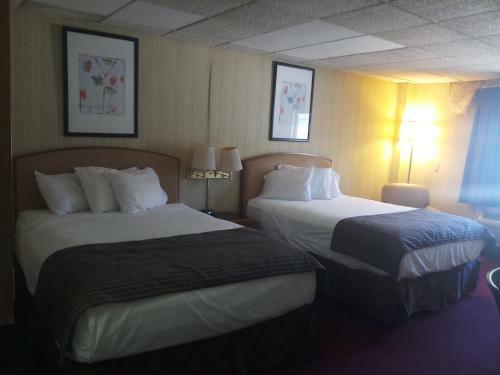 Hotel Travel Inn & Suites