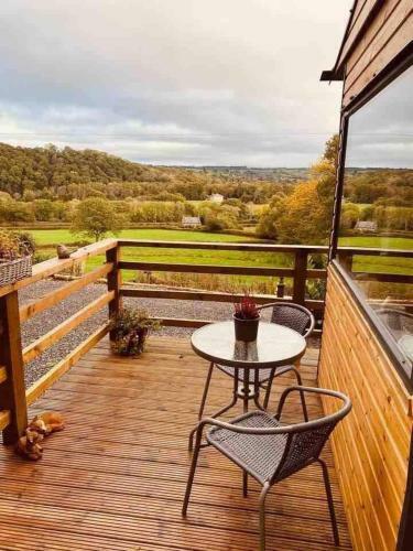 A Beautiful Unique Lodge Made For Two