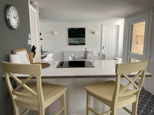 Island View Beach Cottage