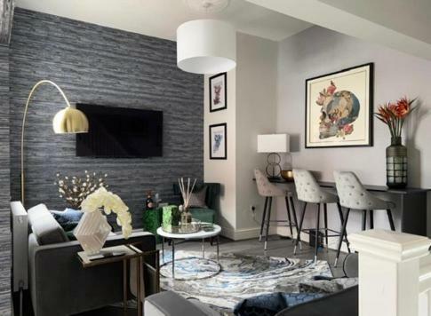 Room 1 (8 Holland Street)