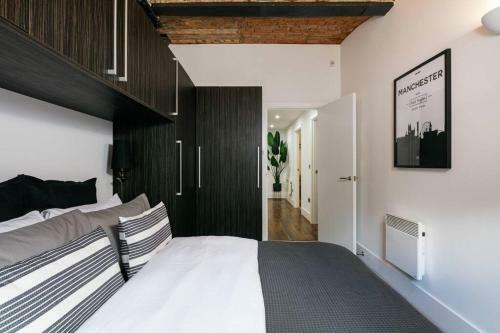 Manchester Warehouse Apartment By Jacksonheim Residences