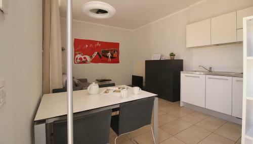 Biondelli Halldis Apartments