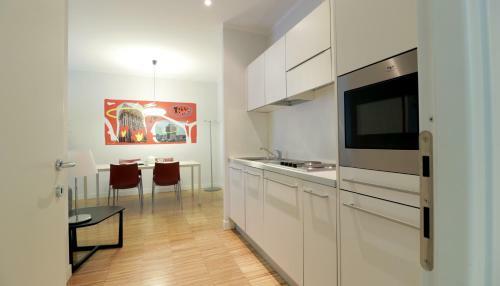 Biondelli Halldis Apartments
