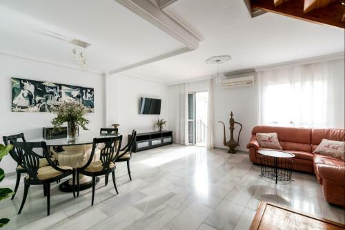 Apartamento Tranquilidad Y Comodidad En Mairena, 5min Metro