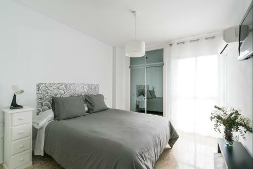 Apartamento Tranquilidad Y Comodidad En Mairena, 5min Metro