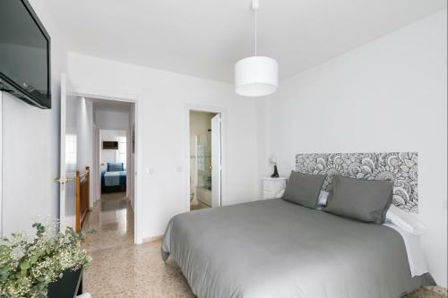 Apartamento Tranquilidad Y Comodidad En Mairena, 5min Metro