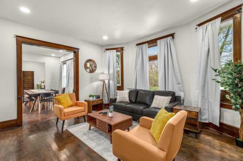 Gorgeous West Village Stunner Home