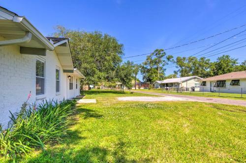 Charming Bay St Louis Home - 1 Mi To Beach!