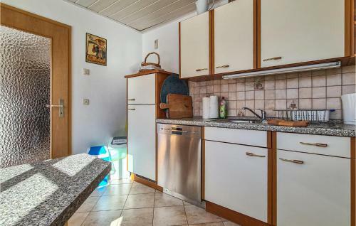 Stunning Home In Kranichfeld With Wifi And 2 Bedrooms
