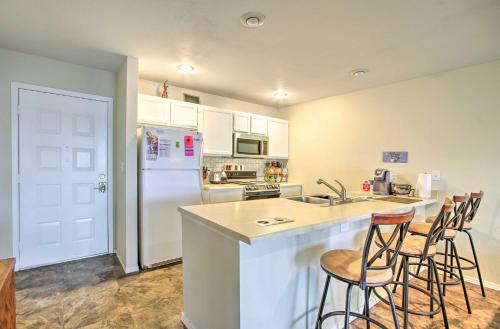 Apartamento Pet-friendly Lake Ozark Escape With Shared Pool