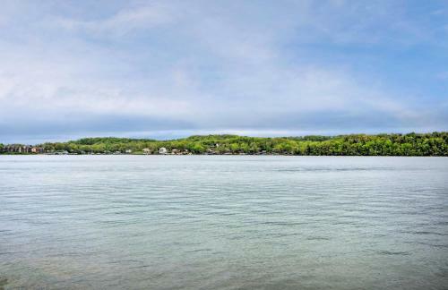 Apartamento Pet-friendly Lake Ozark Escape With Shared Pool